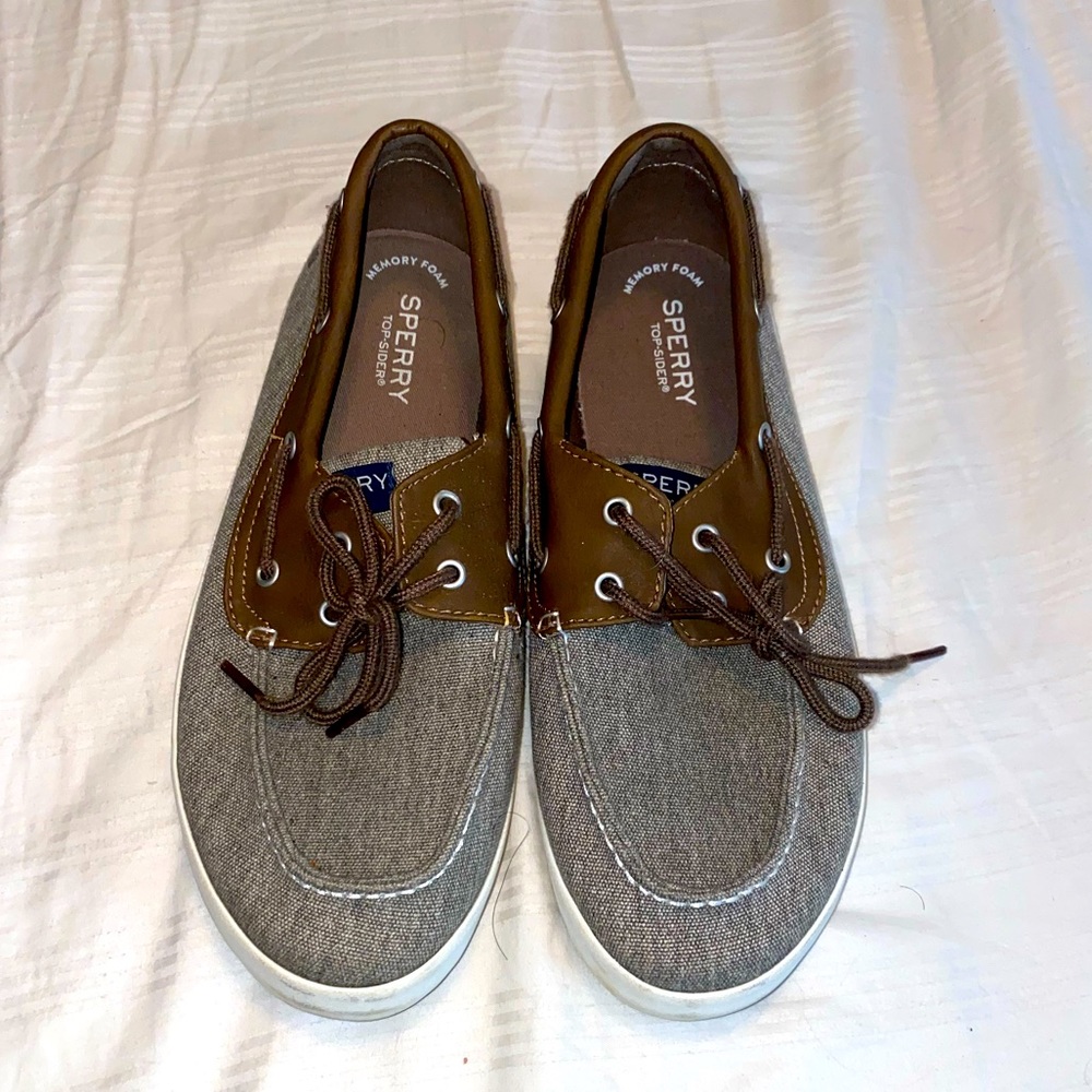 Brand new sperry shoes
